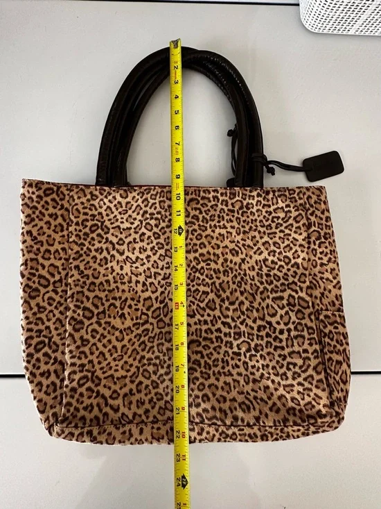 Neiman Marcus Leopard-Print Tote Duo - Picture 6 of 9